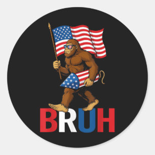 Sticker Rond Bruh Bigfoot Fireworks Drapeau américain Patriotiq