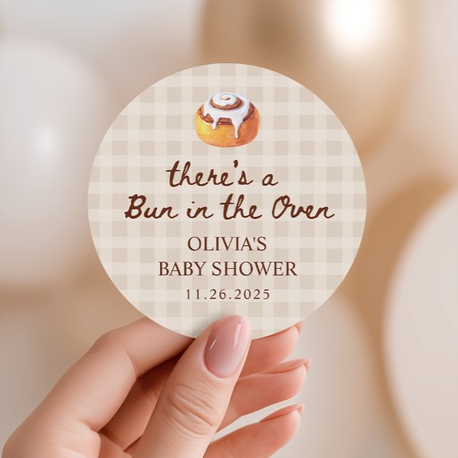 Sticker Rond Bun in the Oven Gingham Bakery Baby Shower Favor (Créateur téléchargé)