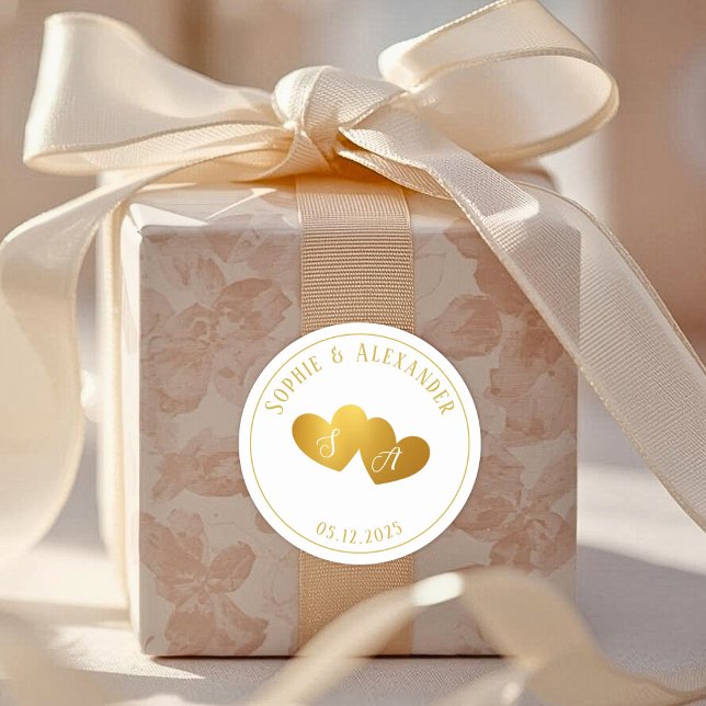 Sticker Rond Cadeau de mariage à monogramme blanc or luxueux (Luxurious Gold White Monogram Wedding Favor Gift Classic Round Sticker)