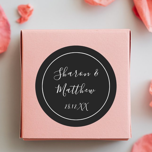Sticker Rond Cadeau de Mariage Écriture Calligraphique Noir et  (Classic wedding favor sticker creates a stylish touch for memorable celebration gifts.)