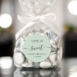 Sticker Rond Cadeau de mariage sauge vert doux Amour Est Sucré