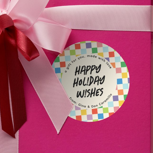 Sticker Rond Cadeau en damier de couleur vive (round custom Christmas holiday gift tag with colorful checker border)