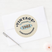 Sticker Rond Cadeaux d'anniversaire vintages personnalisés (Enveloppe)