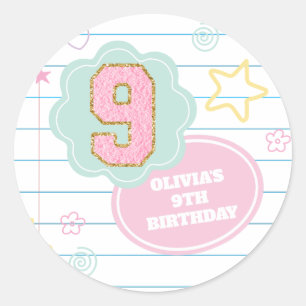 Sticker Rond Cahier Varsity preppy pastel patch 9e anniversaire