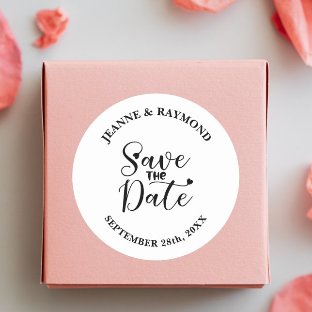 Sticker Rond Calligraphie Moderne Simple Faire-Part de Mariage  (Simple modern calligraphy save the date round sticker adds elegant charm to invites)