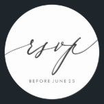 Sticker Rond Calligraphie simple élégante noir blanc RSVP<br><div class="desc">Sticker RSVP noir et blanc simple et élégant. Pour une personnalisation plus avancée de cette conception,  veuillez cliquer sur le bouton "Personnaliser" ci-dessus ! Des articles correspondants sont également disponibles.</div>