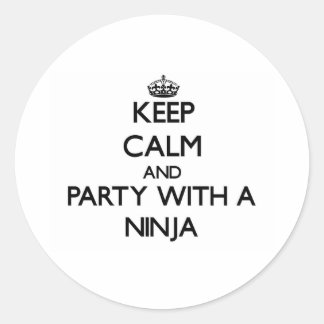Sticker Rond Calme et fête avec un Ninja