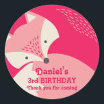 Sticker Rond Caricatures d'animaux de compagnie de renard rose<br><div class="desc">Caricature de renard mignon. Des autocollants colorés pour les animaux sauvages pour enfants zoo thème fête d'anniversaire ou baby shower. Customisez le libellé pour n'importe quelle occasion avec les enfants.</div>