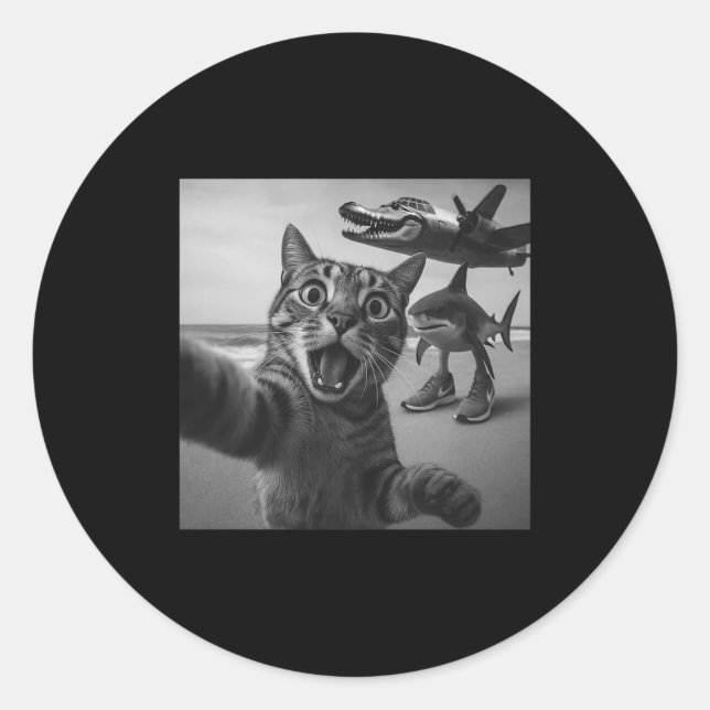 Sticker Rond Cat Selfie Shark Crocodile Italian Brainrot Meme M (Devant)