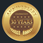 Sticker Rond Célébration du 30e anniversaire Médaille d'or<br><div class="desc">Célébration de 30 ans d'or prix avec une couronne de laurier.</div>