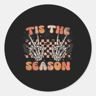 Sticker Rond C'Est La Saison Halloween Skeleton Costume Retro G