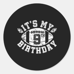 Sticker Rond C'est mon 9e anniversaire garçon footballeur de 9 