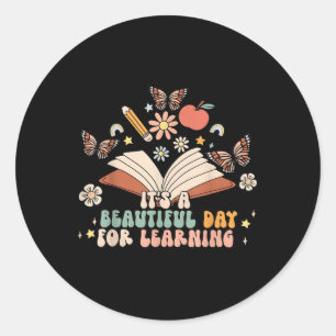 Sticker Rond C'Est Une Belle Journée Pour Apprendre Le Papillon