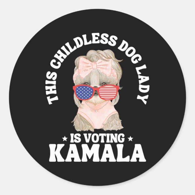 Sticker Rond Cette Dame De Chien Sans Enfant Vote Kamala 2024 F (Devant)