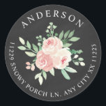 Sticker Rond Chalkboard Blush Pink Floral adresse de retour<br><div class="desc">Rustique Chalkboard Blush Floral Greenery rond autocollant adresse de retour. Voir la collection pour les articles connexes (regardez juste sous l'image principale.)</div>