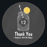 Sticker Rond Chalkboard Mason Jar Anniversaire Fête Favoriser S<br><div class="desc">Chalkboard Mason Jar Anniversaire Fête Favoriser Sticker. Customisez avec tout texte. Des éléments correspondants sont disponibles.</div>