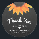 Sticker Rond Chalkboard Sunflower Rustic Country Fête des marié<br><div class="desc">Customisez avec n'importe quel texte.</div>