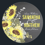 Sticker Rond Chalkboard Sunflower Rustique Mariage Label Cadeau<br><div class="desc">Chalet et bouquet de tournesol marque cadeau de mariage rustique.</div>
