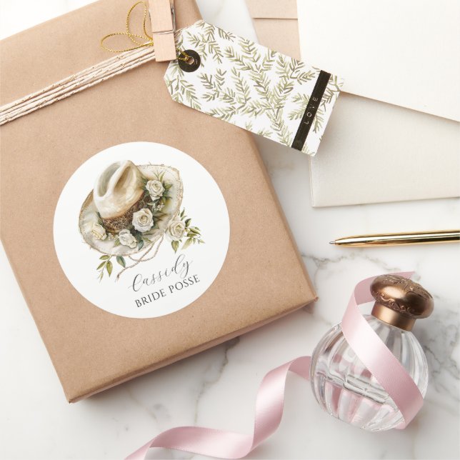 Sticker Rond Chapeau de cowgirl fleuri pour la suite de la mari (Cadeaux)