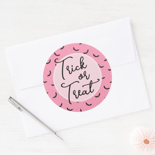 Sticker Rond Chariot Ou Treat Pink Bats Halloween (Enveloppe)