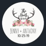Sticker Rond Chasse est sur Rustic Antler Floral Save Date Seal<br><div class="desc">Flore romantique La chasse est sur le cerf Antler Typographie Mariage Deer Buck Mariage Enregistrer la date Sceau - Whimsical Rustic Vintage Mariage Enregistrer la date Sceau. Veuillez le personnaliser avec votre propre occasion de texte-en conséquence ou cliquez sur le bouton "Customiser" pour aller à l'outil de conception où vous...</div>