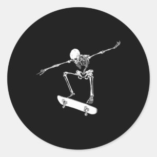 Sticker Rond Chemise de skateboard Halloween Garçon faisant du