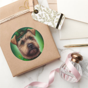 Sticker Rond Chesapeake Bay Terrier en tenue de jour St. Patric