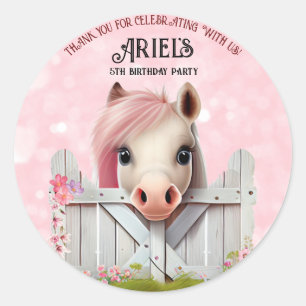 Sticker Rond Cheval mignon près de clôture fête d'anniversaire