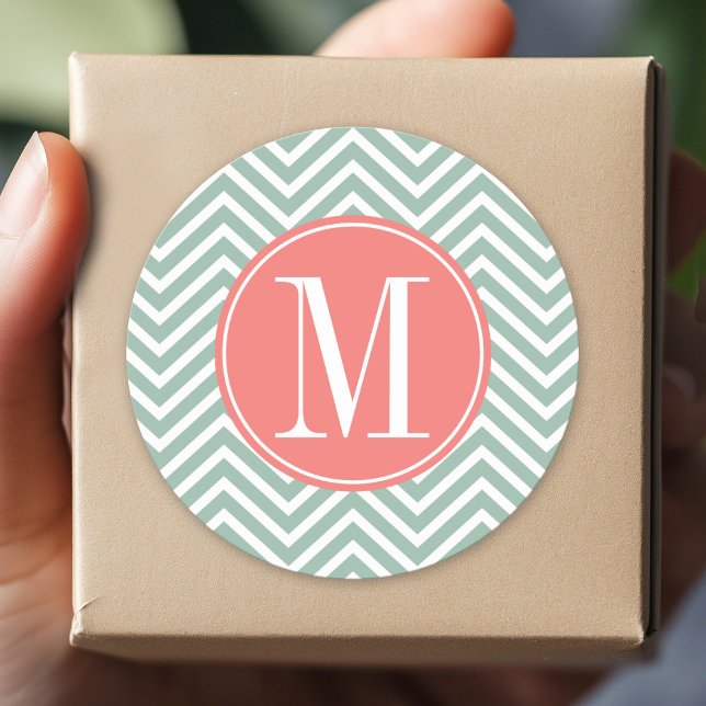 Sticker Rond Chevrons de menthe et de corail avec Monogramme pe (Custom Sticker for Party Favors and Envelopes)