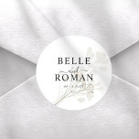 Sticker Rond Chic White & Beige Botancial Wedding<br><div class="desc">An elegant round wedding envelope seal sticker featuring soft botanical artwork and timeless typography. The design highlights the couple’s names and wedding date over delicate neutral greenery,  creating a romantic and refined finishing touch for invitations,  envelopes,  and wedding stationery. Perfect for modern,  minimalist,  or botanical wedding themes.</div>