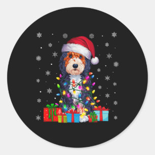 Sticker Rond Chien Moche Noël Lumières Santa Chapeau Bernedoodl