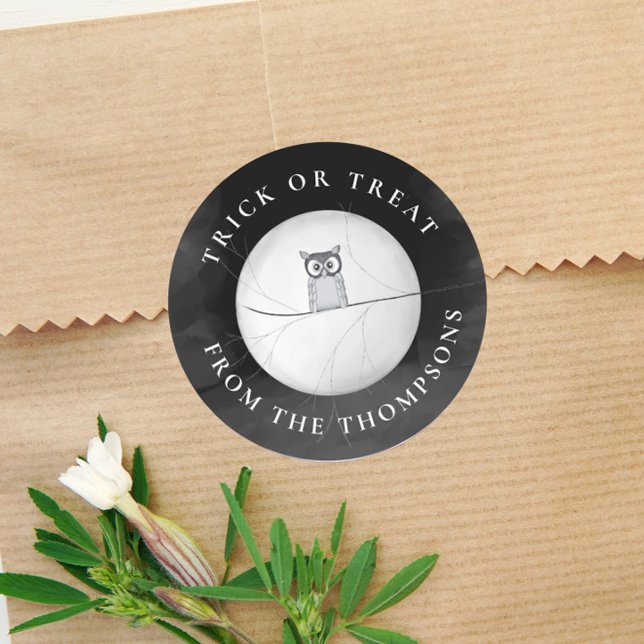 Sticker Rond Chouette D'Halloween Ou Traiter La Chouette D'Effr (Créateur téléchargé)