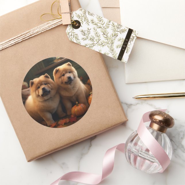 Sticker Rond Chow Chow Chiot Automne Citrouille de plaisir (Cadeaux)
