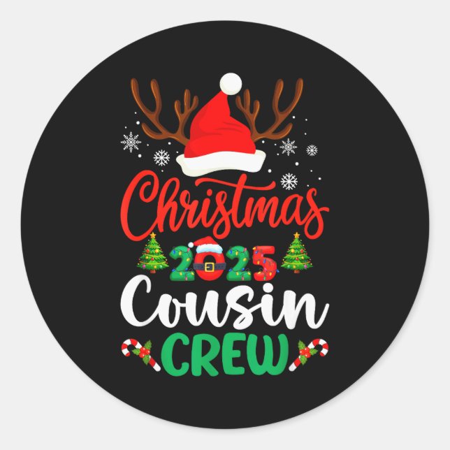 Sticker Rond Christmas 2025 Cousin Crew Pajamas Xmas Lights Fam (Devant)