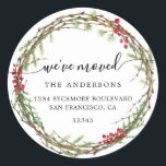 Sticker Rond Christmas Greenery Nous avons déménagé Nouveau éti<br><div class="desc">Christmas greenery nous avons déplacé les étiquettes d'adresse de retour de faire-part mobiles : faites connaître à vos amis et votre famille votre nouvelle adresse avec ces étiquettes d'adresse de retour chic, moderne et simple. Ajoutez simplement vos noms et votre adresse en calligraphie de script hors-noir élégant et en typographie...</div>