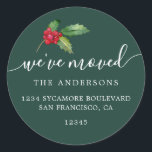 Sticker Rond Christmas Greenery Nous avons déménagé Nouveau éti<br><div class="desc">Christmas greenery nous avons déplacé les étiquettes d'adresse de retour de faire-part mobiles : faites connaître à vos amis et votre famille votre nouvelle adresse avec ces étiquettes d'adresse de retour chic, moderne et simple. Ajoutez simplement vos noms et votre adresse en calligraphie élégante blanche et typographie élégante sur un...</div>