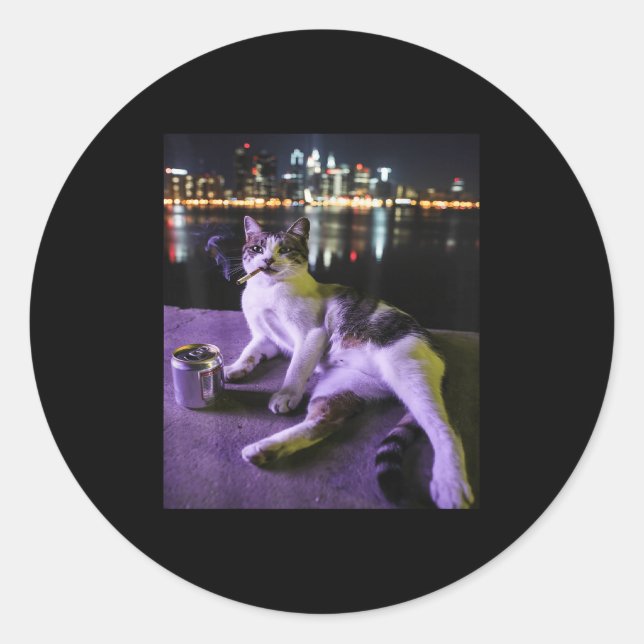 Sticker Rond Cigarette Kitten Drôle Fumer Chat Mème Bra Stupide (Devant)
