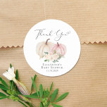 Sticker Rond Citrouille rose Floral Baby Girl Douche Merci<br><div class="desc">Un élégant autocollant de douche pour bébé fille pour vos faveurs de fête et vous remercier cartes avec "Merci" dans un script élégant avec un coeur swash et aquarelles de rose et crème citrouilles et bouquets floraux.</div>