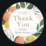 Sticker Rond Citrus Merci de la taille principale<br><div class="desc">Scellez vos enveloppes d'invitation ou faveurs avec ces stickers classiques citrus merci. Avec son nom et sa date d'événement encadrés par une couronne d'aquarelle de verdure,  d'oranges et de citrons. Coordonne avec la collection Citrus Love trouvée dans la boutique Adore Paper Co. Zazzle.</div>