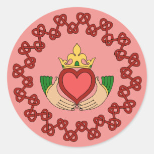 Sticker Rond Claddagh et Red Knotwork sur rose