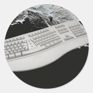 Sticker Rond Clavier Dans L'Étiquette D'Espace