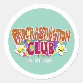 Sticker Rond Club Drôle de Procrastination Rétro Arc-en-ciel 