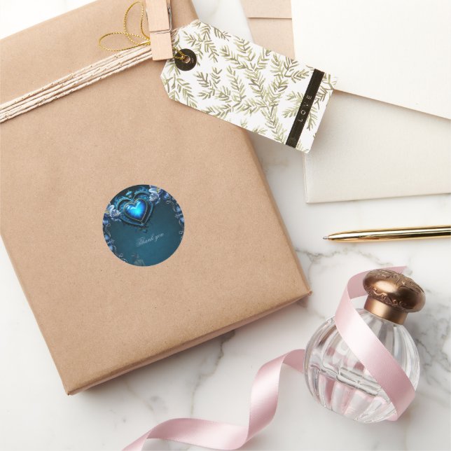 Sticker Rond Coeur gothique bleu entouré de fleurs magiques (Cadeaux)