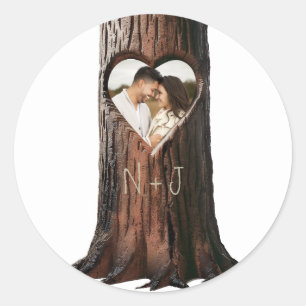 Sticker Rond Cœur sculpté Souche d'arbre rustique Mariage Photo