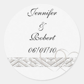 Sticker Rond Coeurs enchevêtrés avec bordure florale en argent