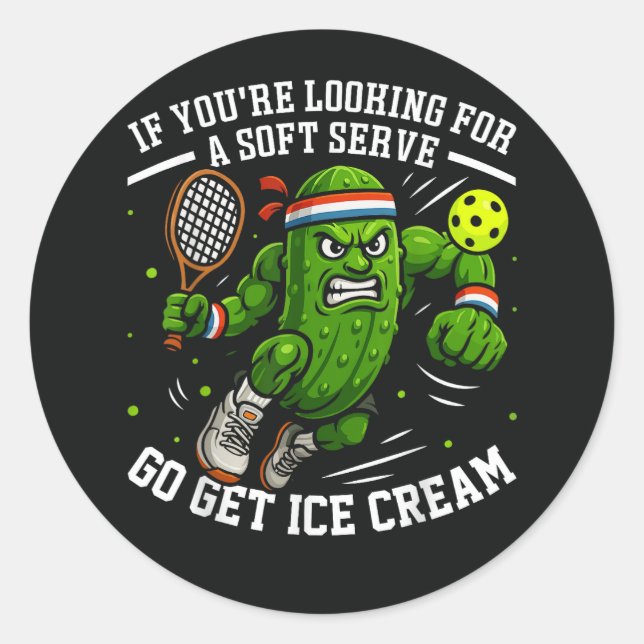 Sticker Rond Concombre Drôle Jouant Pickleball (Devant)