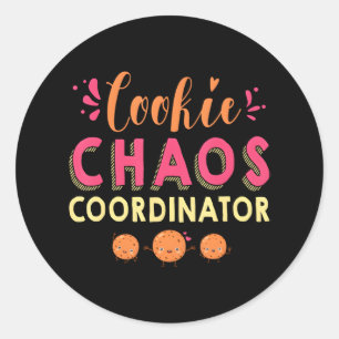 Sticker Rond Coordinateur Cookie Chaos Funny Camping Scouting