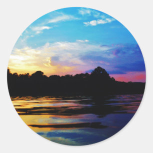 Sticker Rond Coucher de soleil arc-en-ciel sur le lac de montag