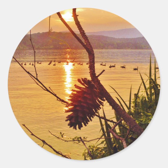 Sticker Rond Coucher de soleil du lac Pinecone (Devant)