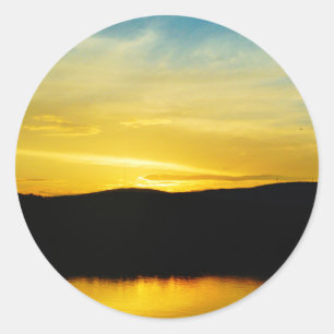 Sticker Rond Coucher de soleil sur le lac Mt Yellow